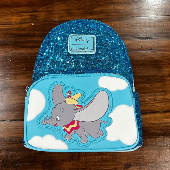 Loungefly Exclusive Disney Dumbo Sequin Backpack NWT Blue - Picture 6 of 15